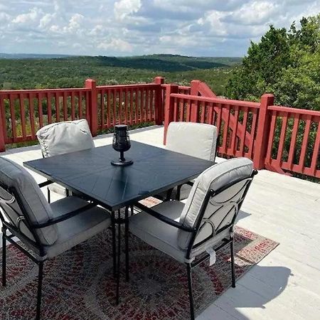 Hilltop Haven: Spacious 2BR Home with Jacuzzi, Scenic Views, and Pet-Friendly Acres Marble Falls Exterior photo